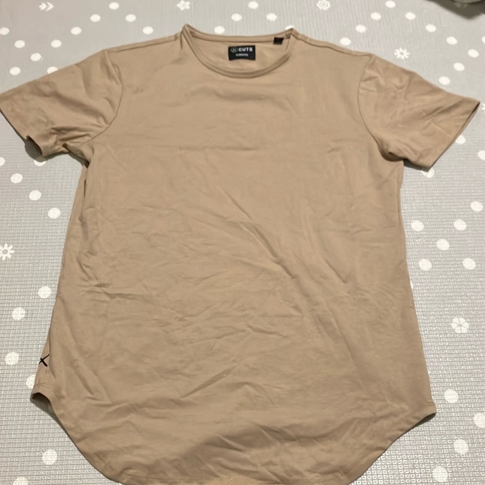 Cuts - Elongated Tee - S